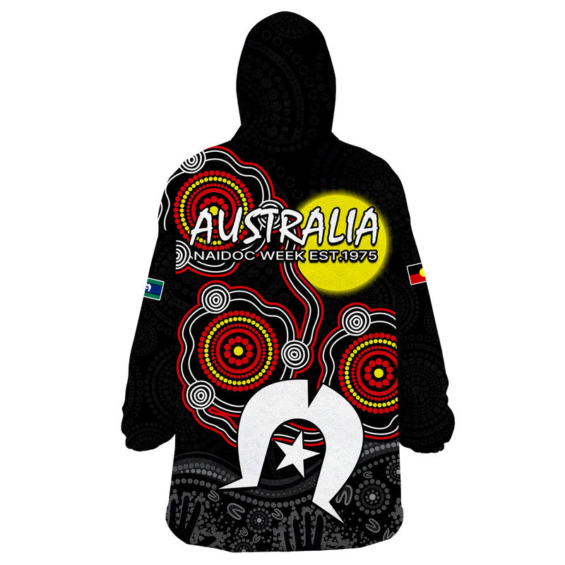 naidoc-wearable-blanket-hoodie-aboriginal-and-torres-strait-islander