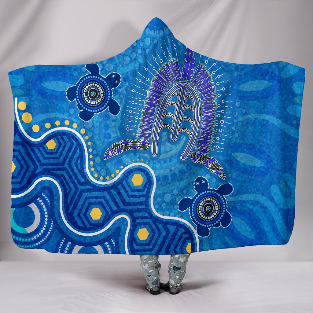 torres-strait-hooded-blanket-dhari-and-turtle