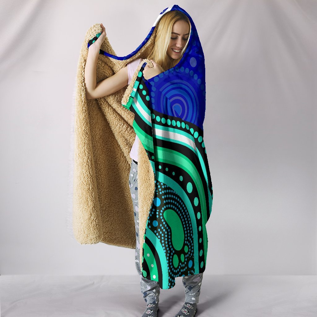 torres-strait-hooded-blanket-torres-strait-symbol-and-aboriginal-patterns