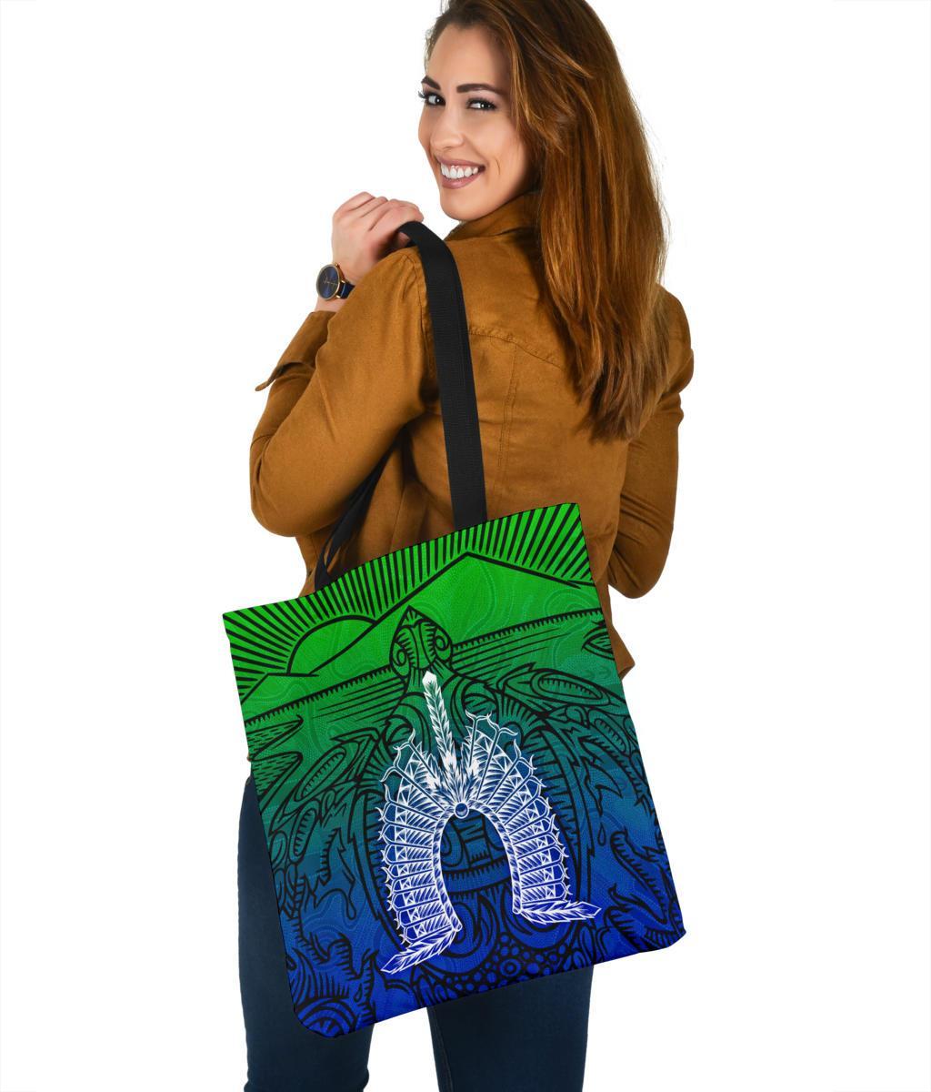 torres-strait-islanders-tote-bag-turtle-and-dhari-mask