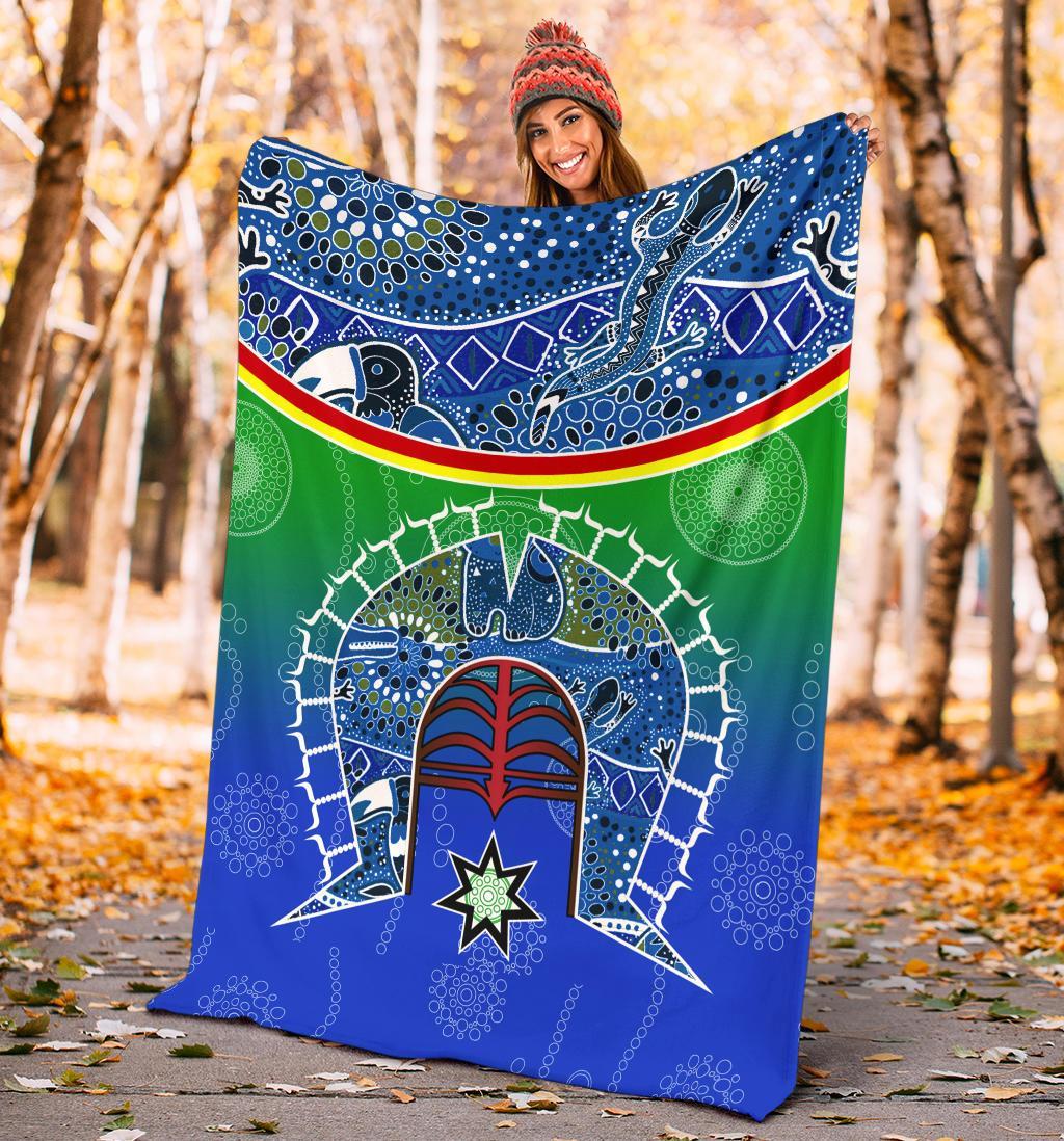 premium-blanket-torres-strait-symbol-with-aboriginal-patterns